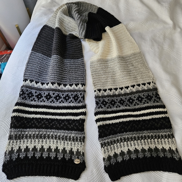 Calimar Alpaca and Wool Italian Scarf Nordic Icelandic Design - Picture 10 of 16